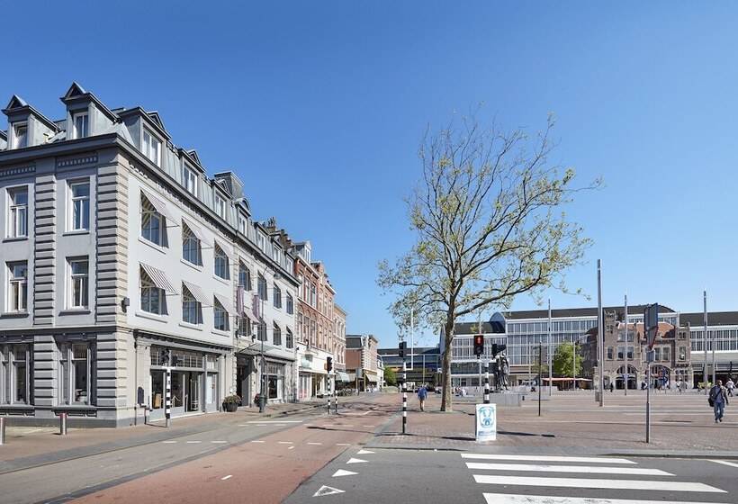 シングルデラックスルーム, Lion D Or