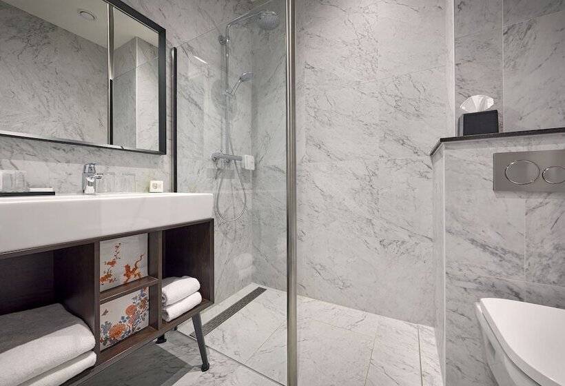 クラシックルーム, Lion D Or