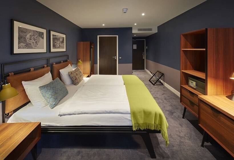 Classic Room, Lion D Or