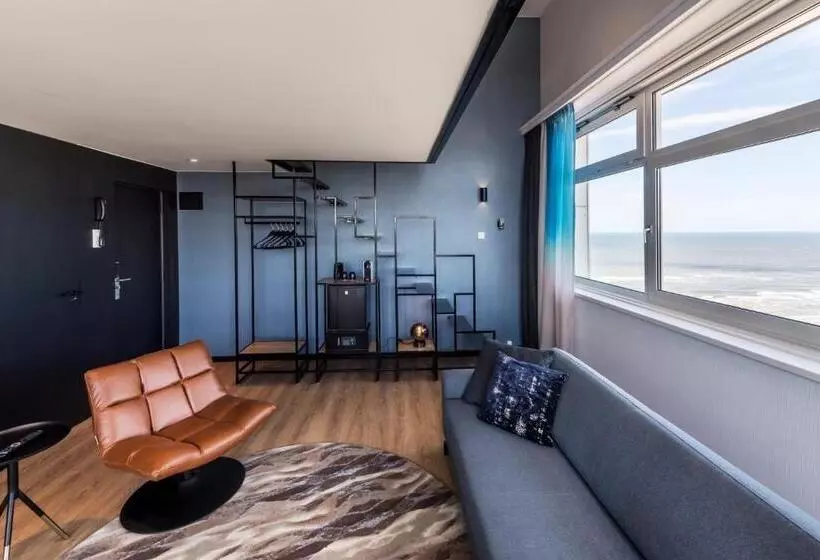 اتاق اساندارد با چشم‌انداز جانبی به دریا, Palace Hotel Zandvoort