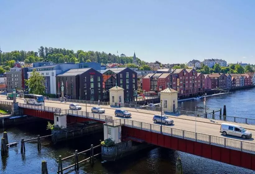اتاق سوپریور با چشم‌انداز رودخانه, Radisson Blu Royal Garden Hotel, Trondheim
