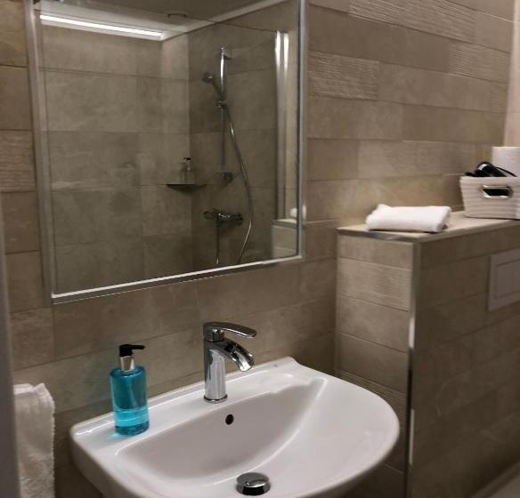 Quarto Estandar, Risør