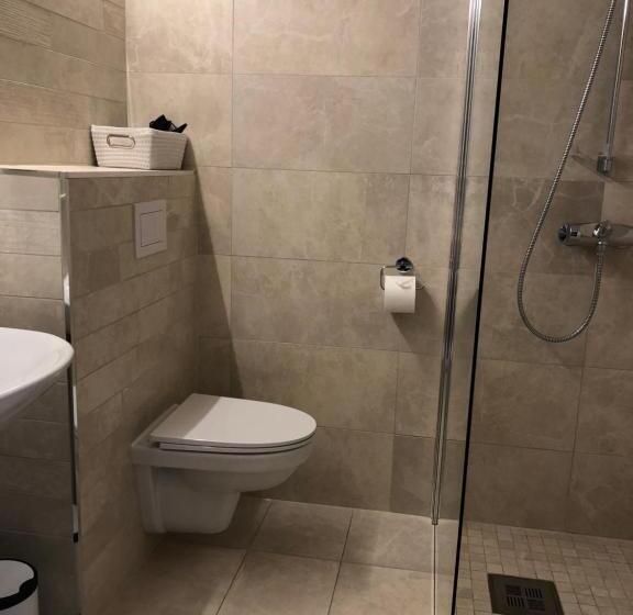 Quarto Estandar, Risør