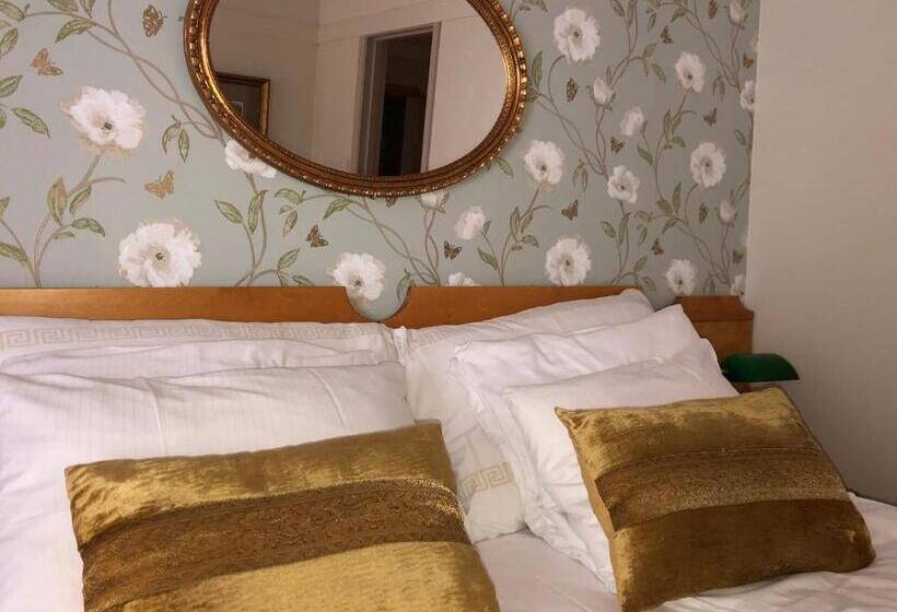 Quarto Estandar, Risør