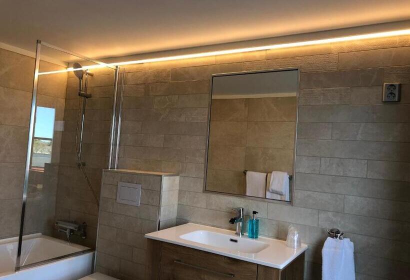 Quarto Estandar Vista Mar, Risør