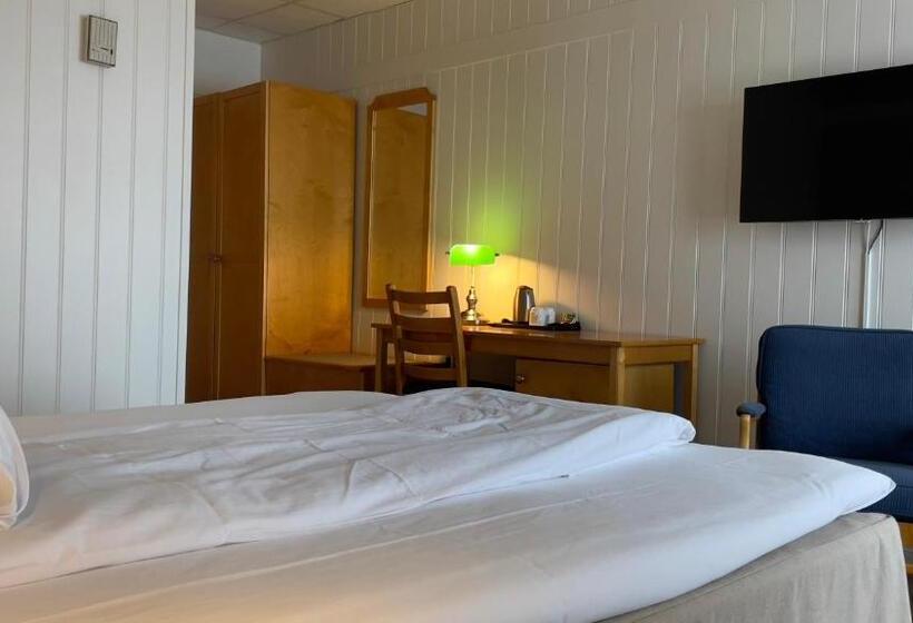 Quarto Estandar Vista Mar, Risør