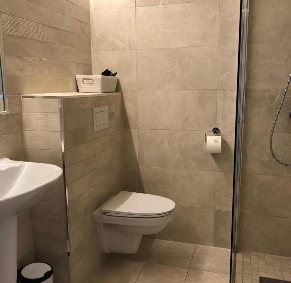 Quarto Estandar, Risør