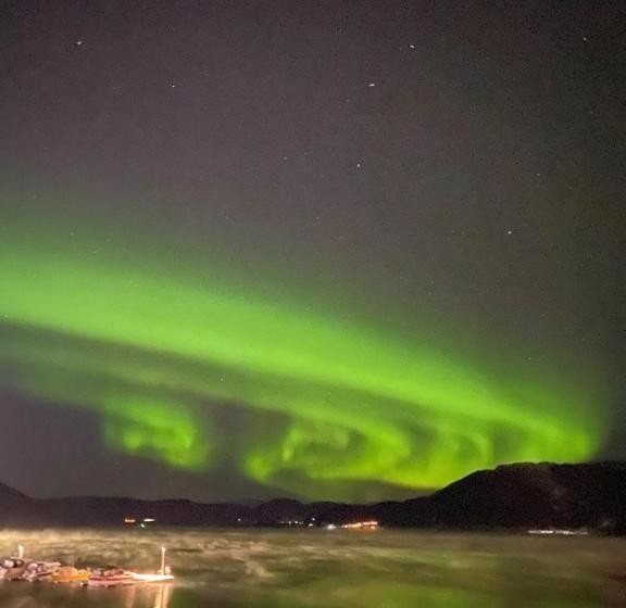 Suite with lake view, Rognan