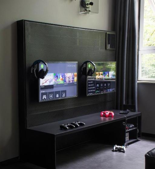 Standard Quadruple Room with Bunk Beds, De Pijp Boutique Hotel