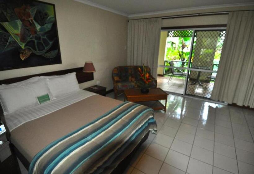 Номер Стандарт, Madang Resort