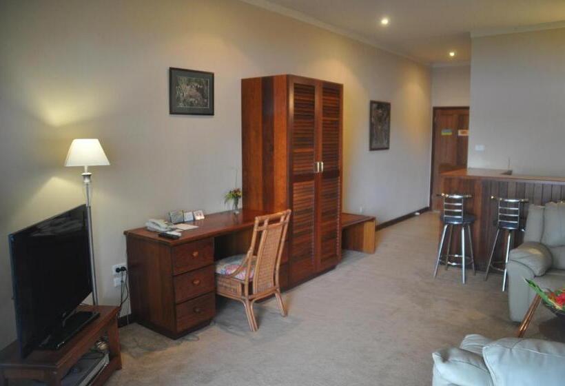 Номер Deluxe, Madang Resort