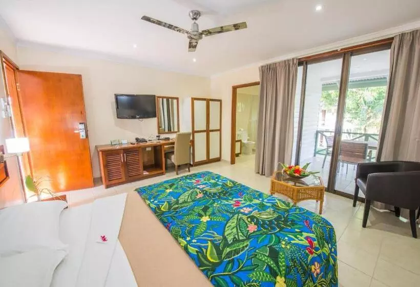 اتاق لوکس, Madang Resort