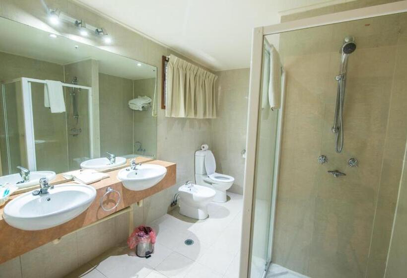 Президентский Люкс, Madang Resort