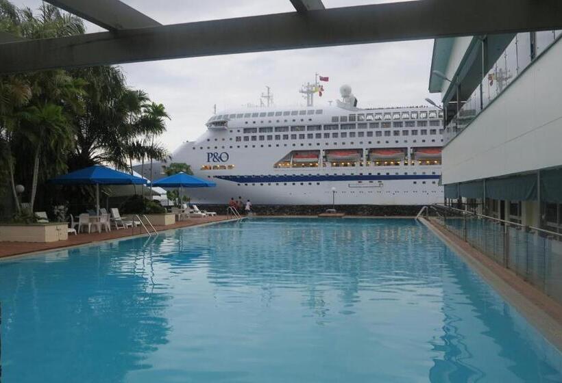 בקתה סטנדרטית, Madang Resort