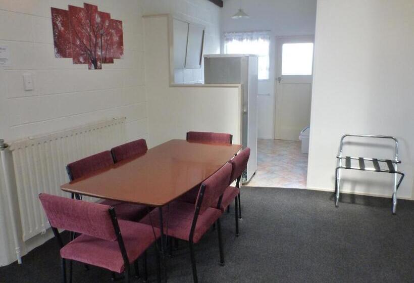 带2个卧室的公寓, Fernleaf Motel