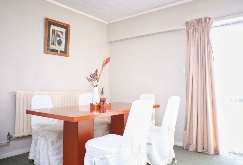 Family Suite, Gateway International Motel