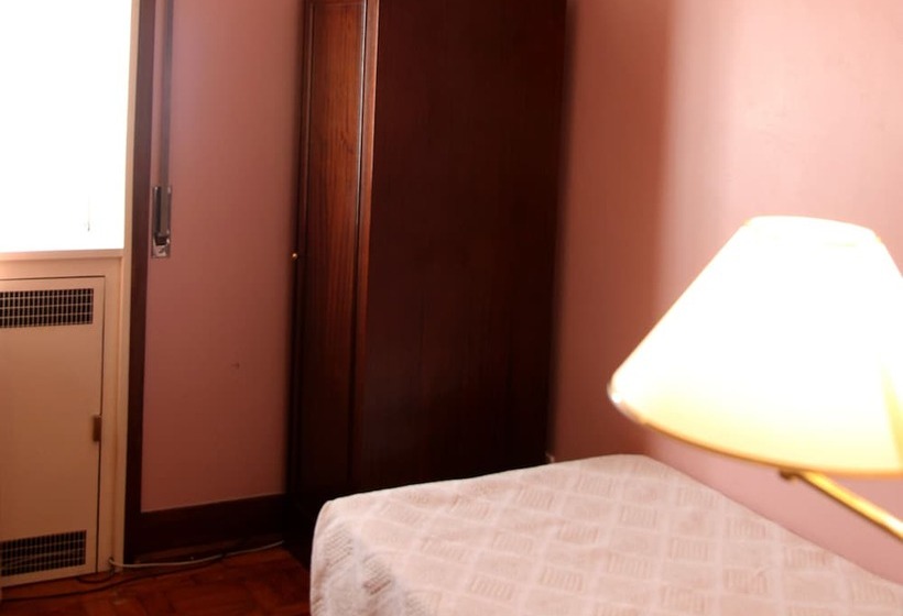 اتاق استاندارد یک نفره, Bragança