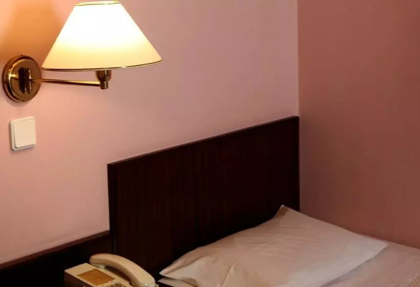 اتاق استاندارد یک نفره, Bragança