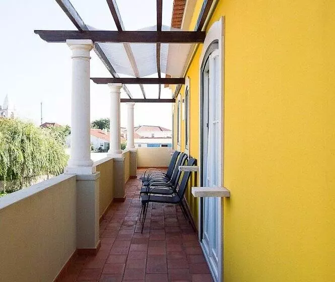 2 Bedroom Apartment Pool View, Casa Da Padeira Turismo Rural