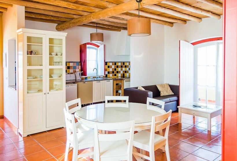 带泳池景观及2个卧室的公寓, Casa Da Padeira   Turismo Rural