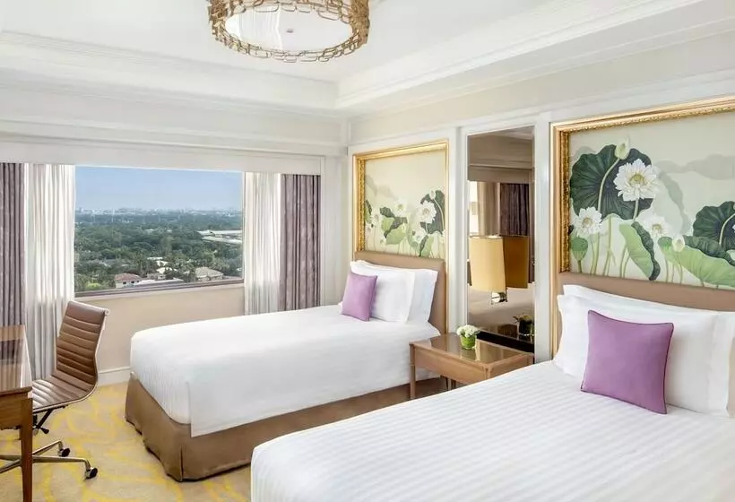 اتاق کلاب, Dusit Thani Manila