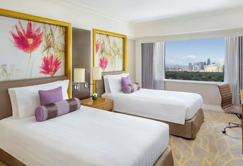 اتاق کلاب, Dusit Thani Manila