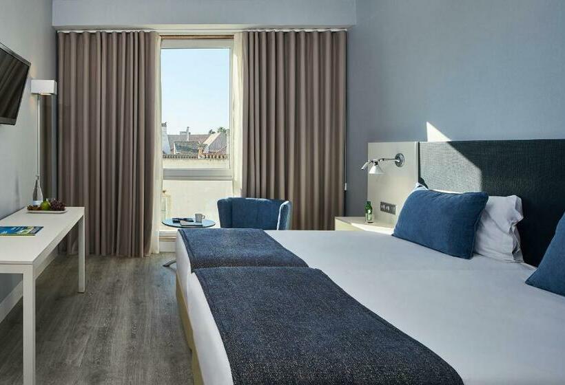 اتاق استاندارد, Faro & Beach Club