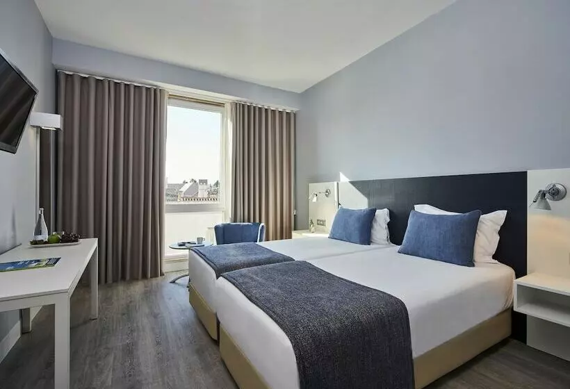 اتاق استاندارد, Faro & Beach Club