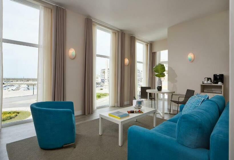 سوییت, Faro & Beach Club