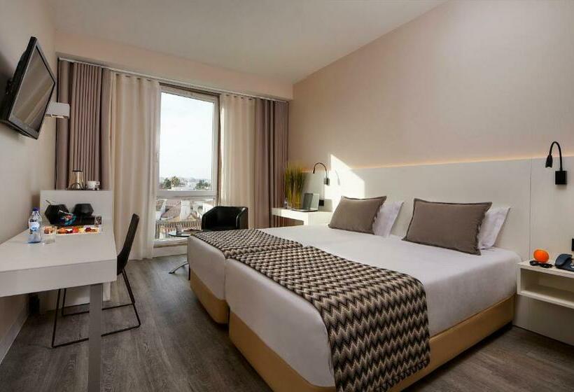 اتاق سوپریور, Faro & Beach Club