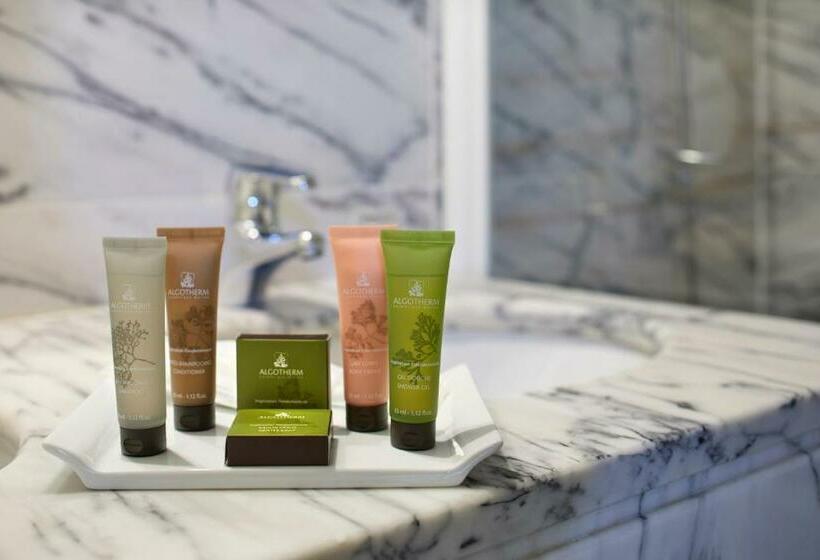 اتاق پرمیوم, Faro & Beach Club