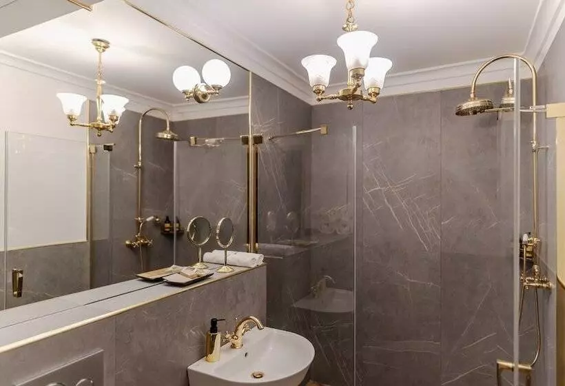 Deluxe Room, H15 Francuski Old Town   Destigo Hotels