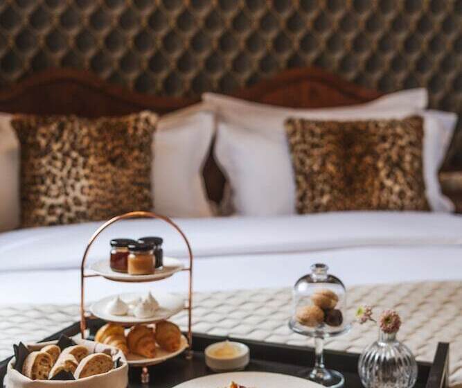 Номер Deluxe, H15 Francuski Old Town   Destigo Hotels