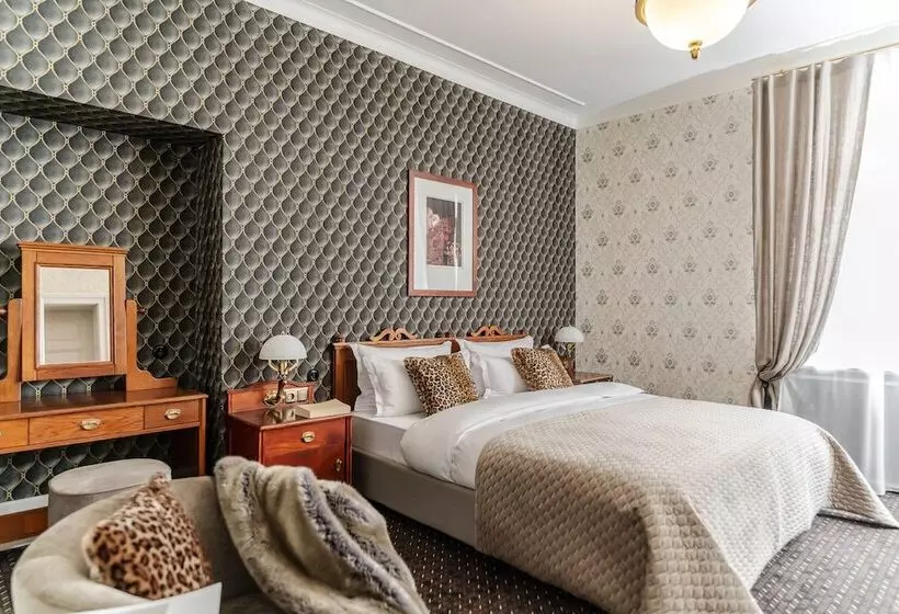 Deluxe Room, H15 Francuski Old Town   Destigo Hotels