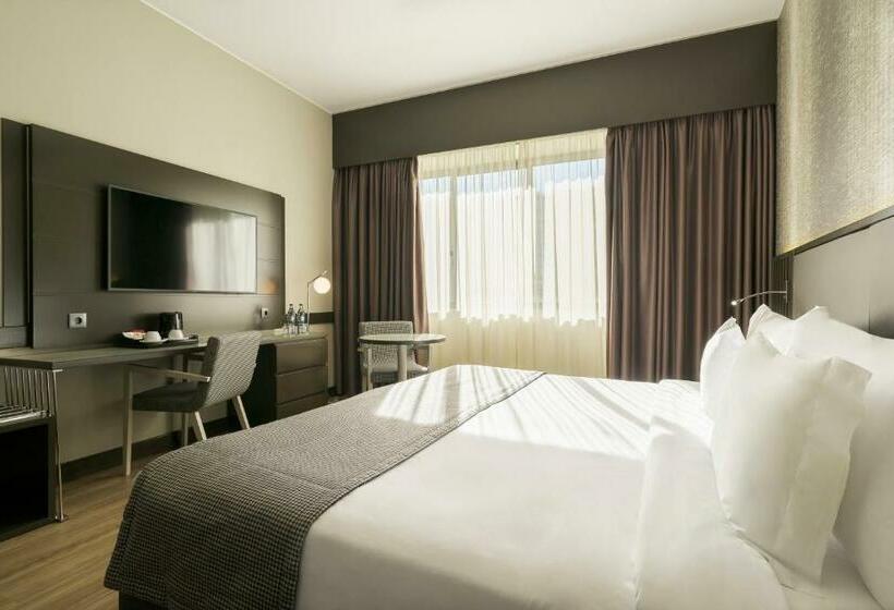 اتاق پرمیوم, Hf Fenix Lisboa