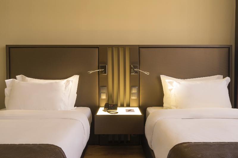 اتاق راحتی, Hf Fenix Lisboa