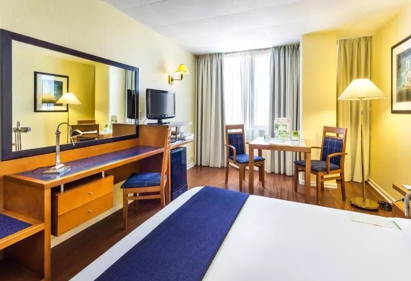 スタンダードルーム, Holiday Inn Lisbon By Ihg