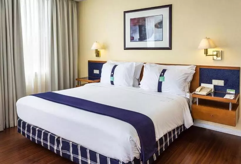 スタンダードルーム, Holiday Inn Lisbon By Ihg