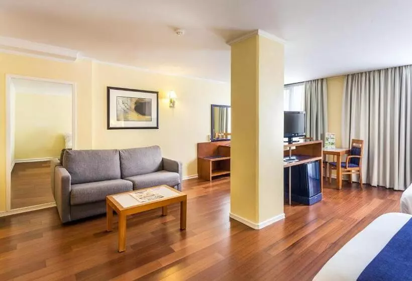 ２ダブルベッドのスタンダードルーム, Holiday Inn Lisbon By Ihg