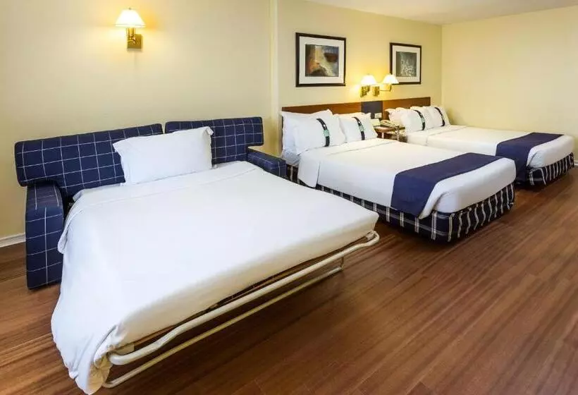 ２ダブルベッドのスタンダードルーム, Holiday Inn Lisbon By Ihg