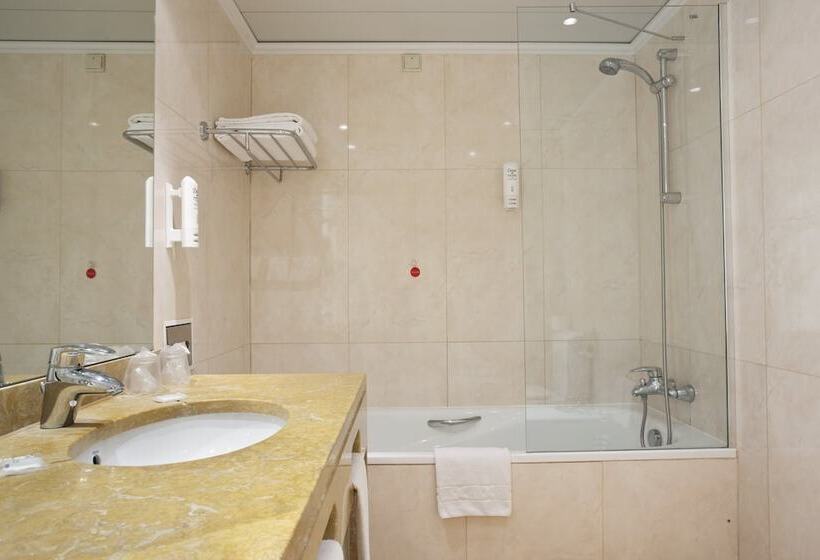اتاق استاندارد با 2 تخت دوبل, Holiday Inn Lisbon, An Ihg