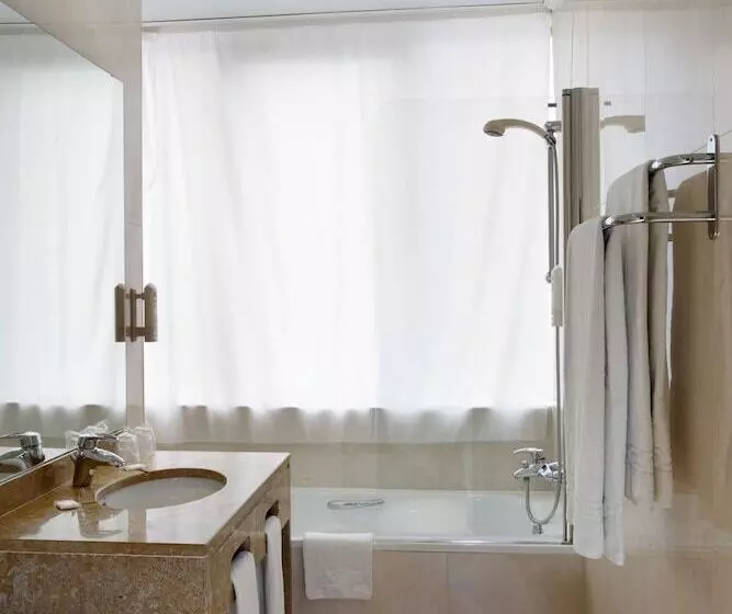 プレミアムルーム, Holiday Inn Lisbon By Ihg