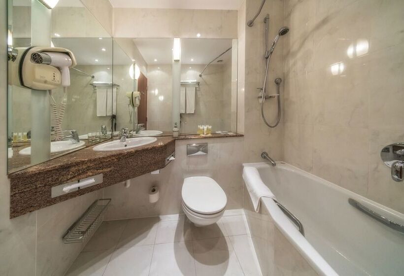 اتاق استاندارد با چشم‌انداز دریاچه, Hp Park Poznań Malta