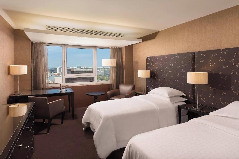 Quarto Premium Vista Cidade, Sheraton Lisboa Hotel & Spa