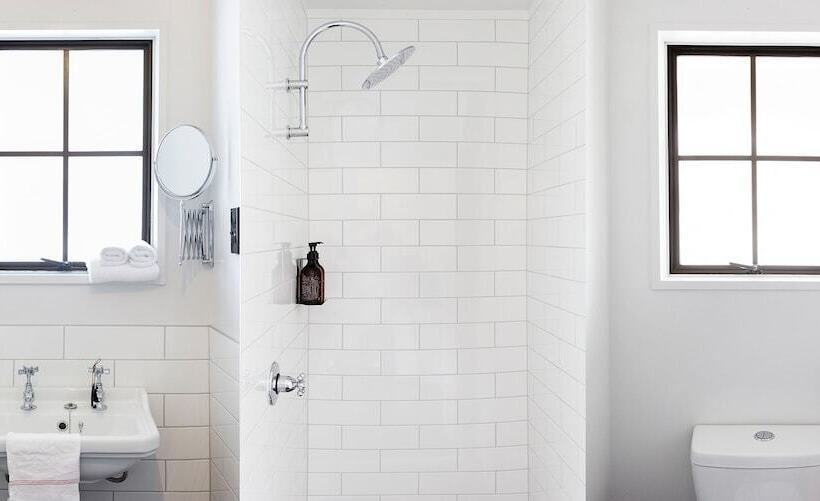 إستوديو بريميوم, Sherwood Queenstown