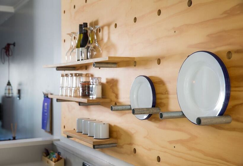 إستوديو بريميوم, Sherwood Queenstown