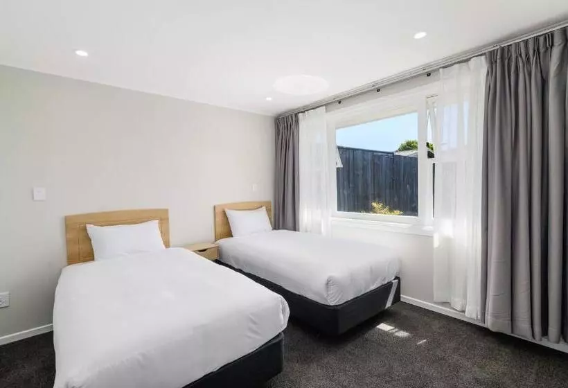 ２ベッドルームアパートメント, Thermal Oak Motel