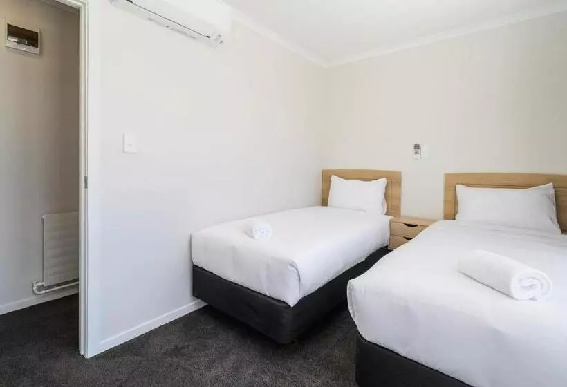３ベッドルームアパートメント, Thermal Oak Motel