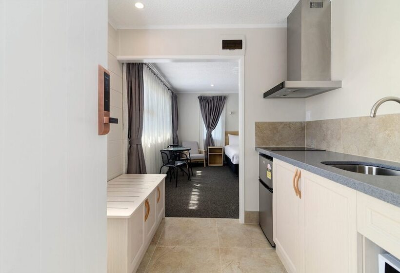 Студия Deluxe, Thermal Oak Motel