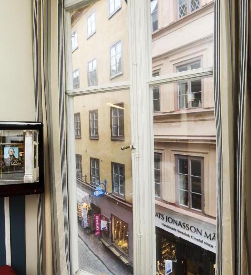 اتاق استاندارد یک نفره, Lord Nelson